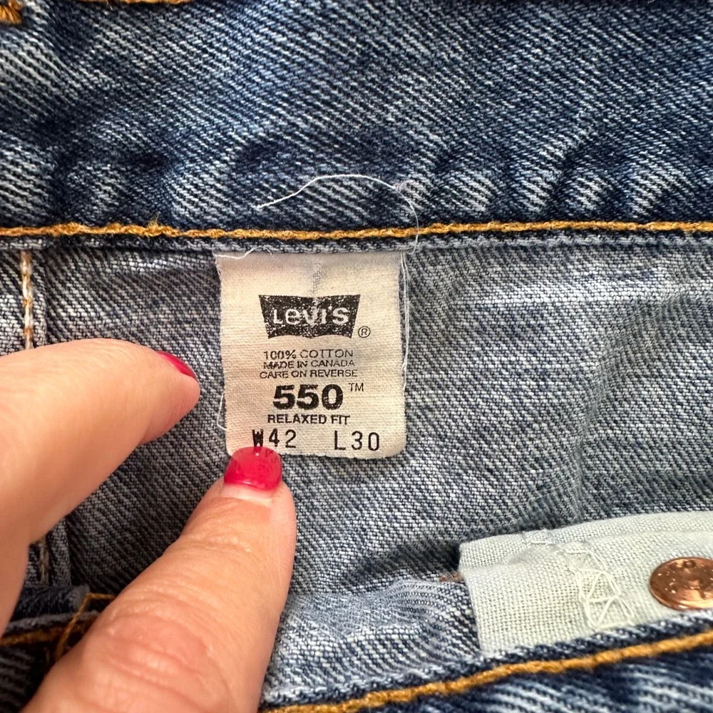 Vintage Y2K Mens Levis‎ 550 Relaxed Fit Med Wash Made in Canada 42X30